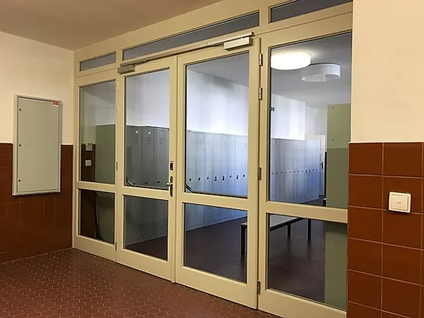 Gymnázium Duhovka protipožární stěny a dveře